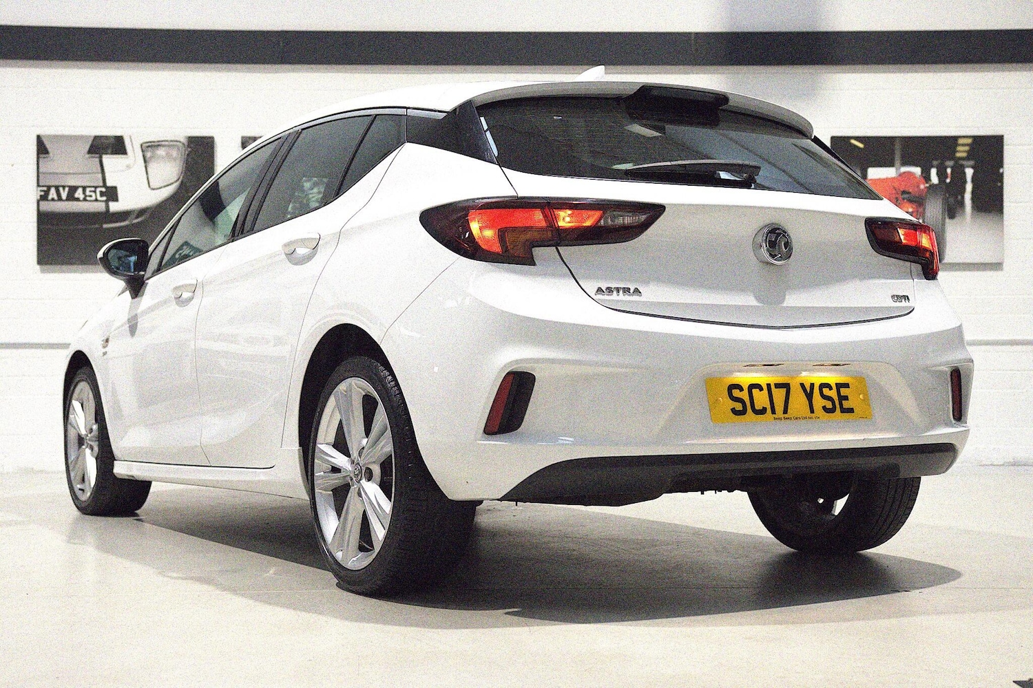 Used Vauxhall Astra 2017 for sale - 76200040: Photo 5