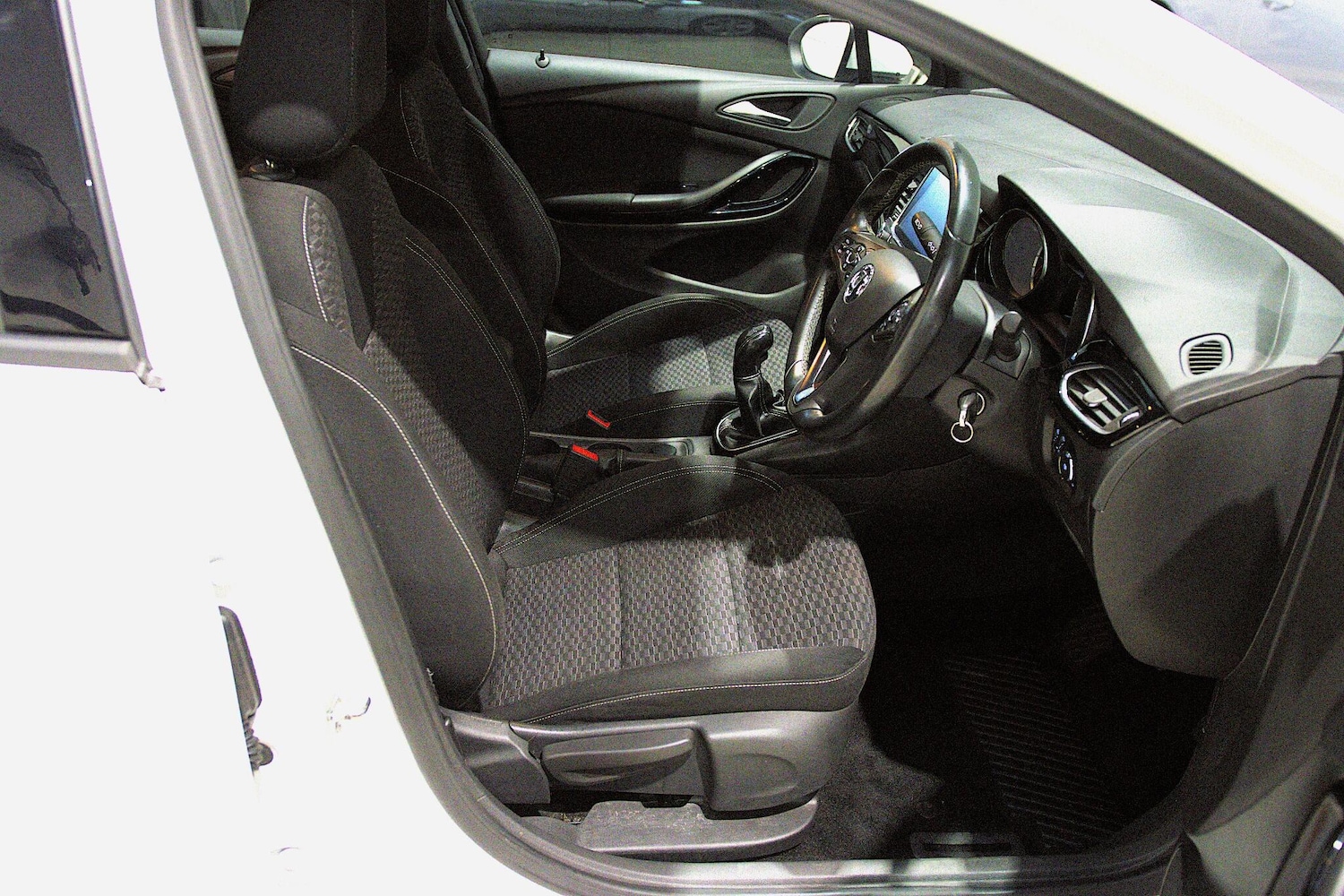 Used Vauxhall Astra 2017 for sale - 76200040: Photo 9