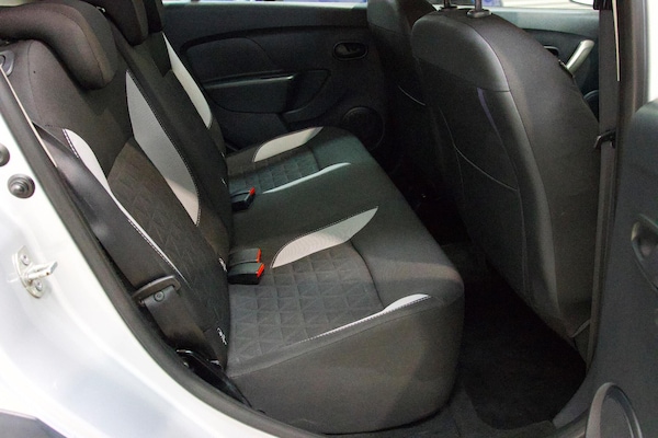 Used Dacia Sandero Stepway 2015 for sale - 75720493: Photo 13