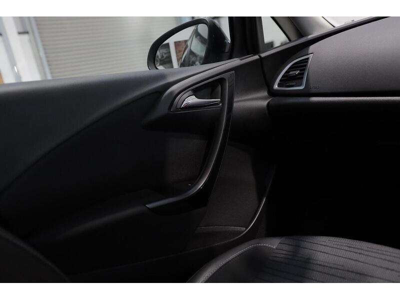 Used Vauxhall Astra 2015 for sale - 77153961: Photo 21