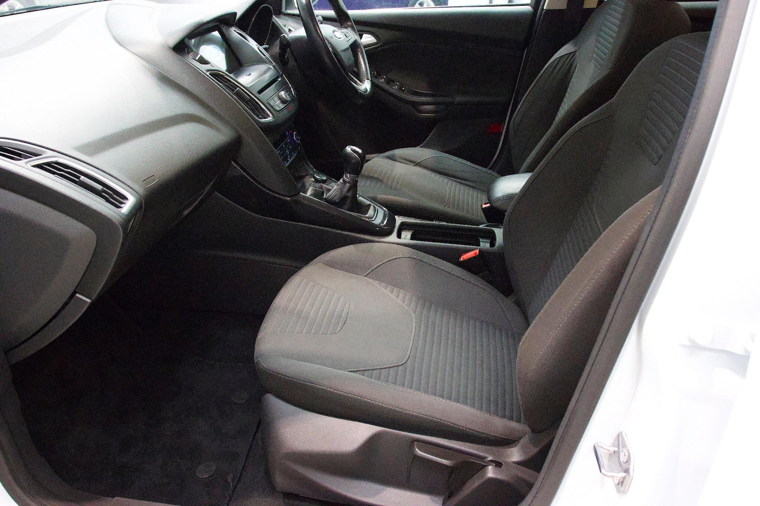 Used Ford Focus 2017 for sale - 76238964: Photo 11