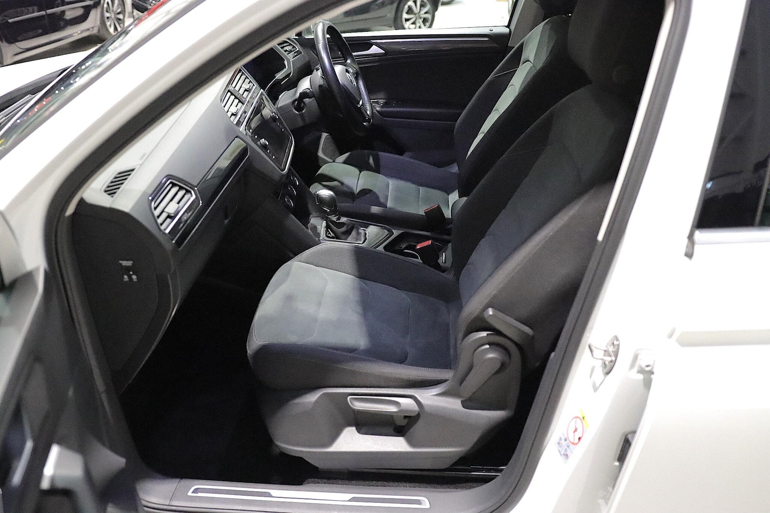 Used Volkswagen Tiguan 2018 for sale - 76550097: Photo 11