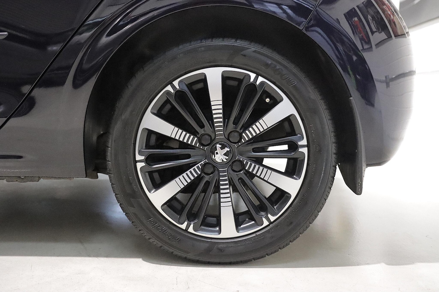 Used Peugeot 208 2019 for sale - 76499627: Photo 36