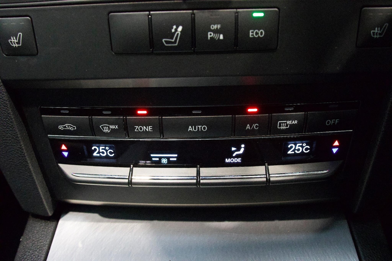 Used Mercedes-Benz E Class 2013 for sale - 76727864: Photo 22