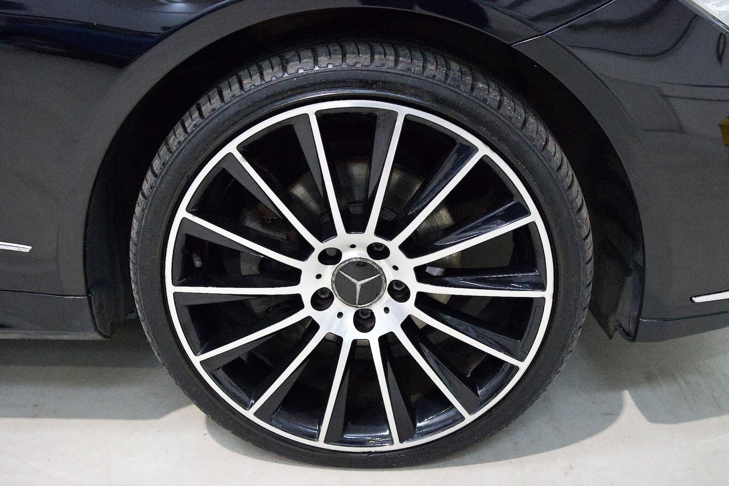 Used Mercedes-Benz E Class 2013 for sale - 76727864: Photo 28