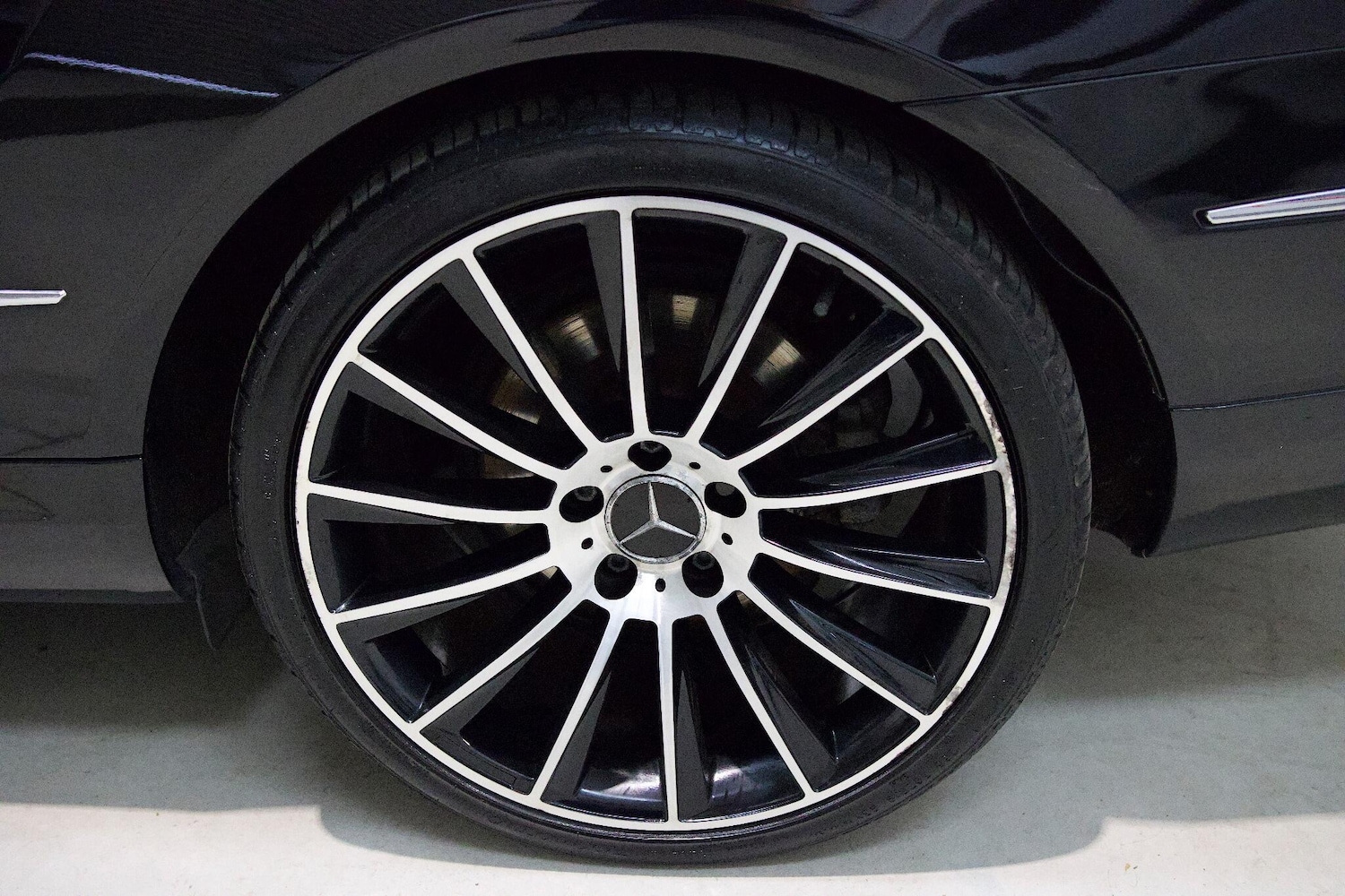 Used Mercedes-Benz E Class 2013 for sale - 76727864: Photo 30