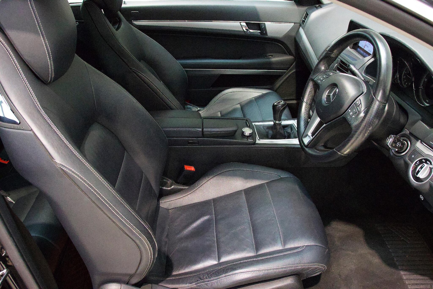 Used Mercedes-Benz E Class 2013 for sale - 76727864: Photo 9