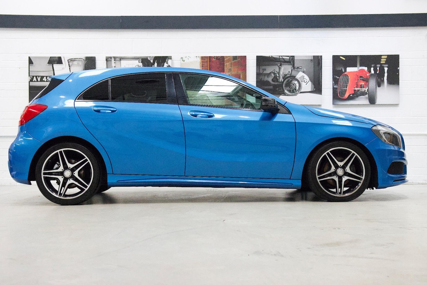 Used Mercedes-Benz A-Class 2015 for sale - 76371473: Photo 2