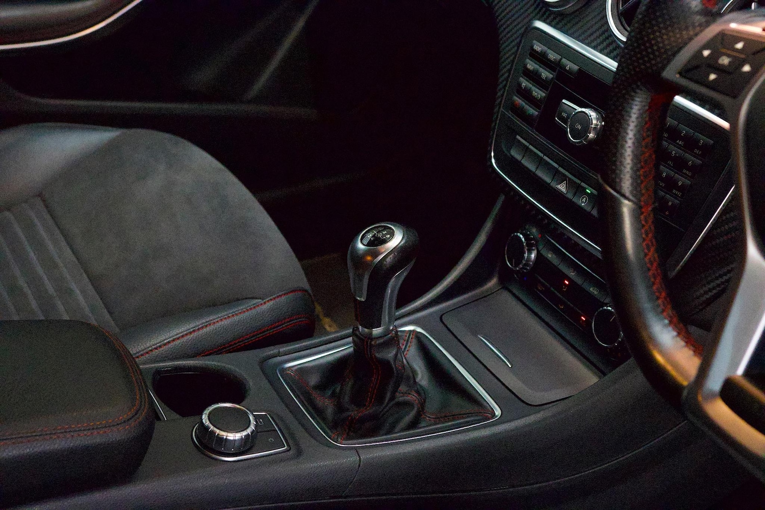 Used Mercedes-Benz A-Class 2015 for sale - 76371473: Photo 24