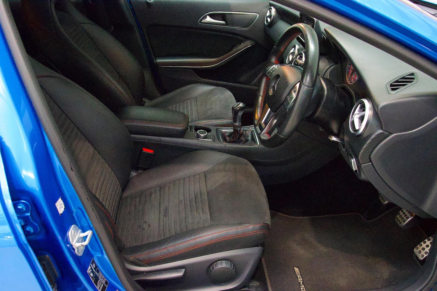 Used Mercedes-Benz A-Class 2015 for sale - 76371473: Photo 9