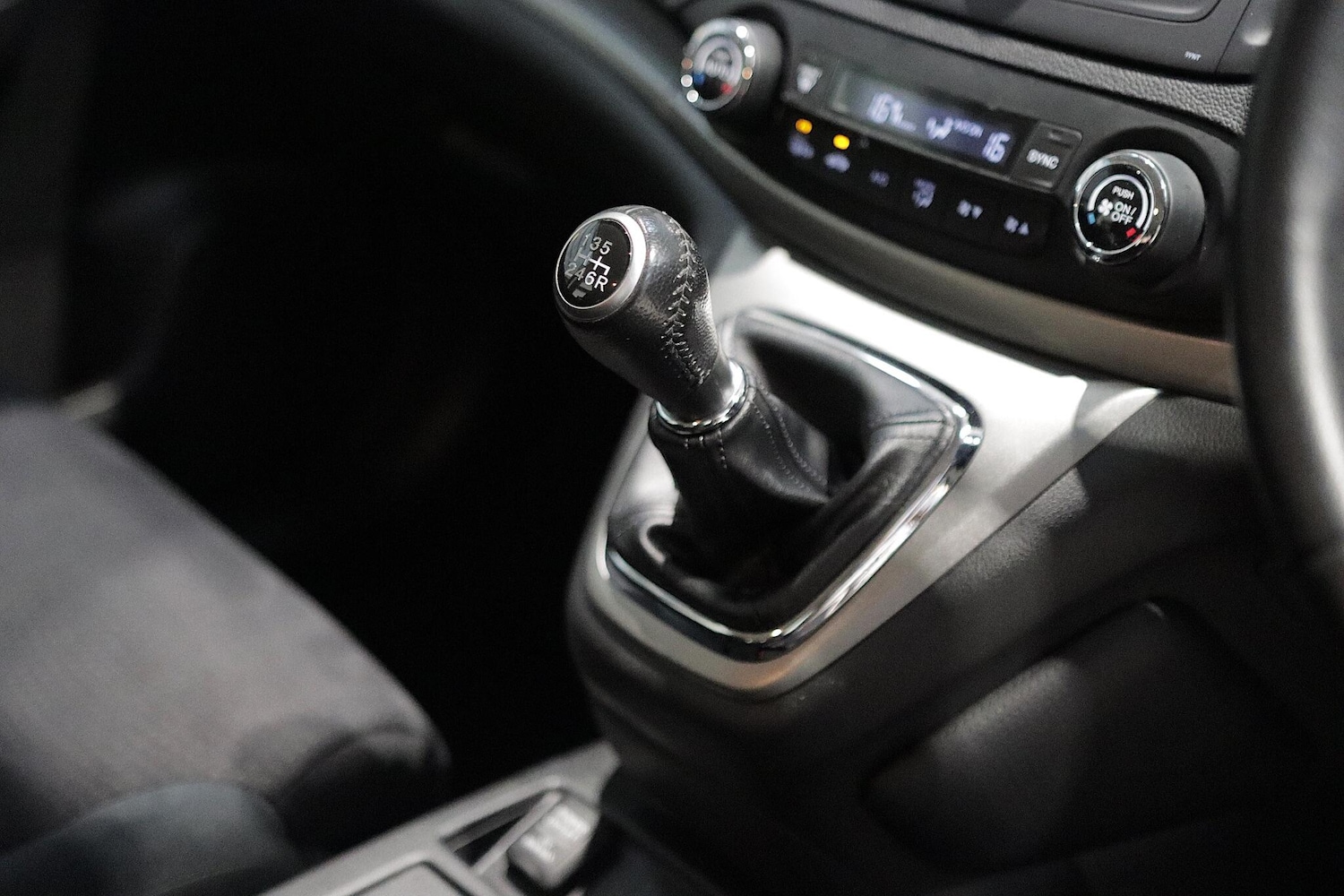 Used Honda CR-V 2014 for sale - 76584863: Photo 23