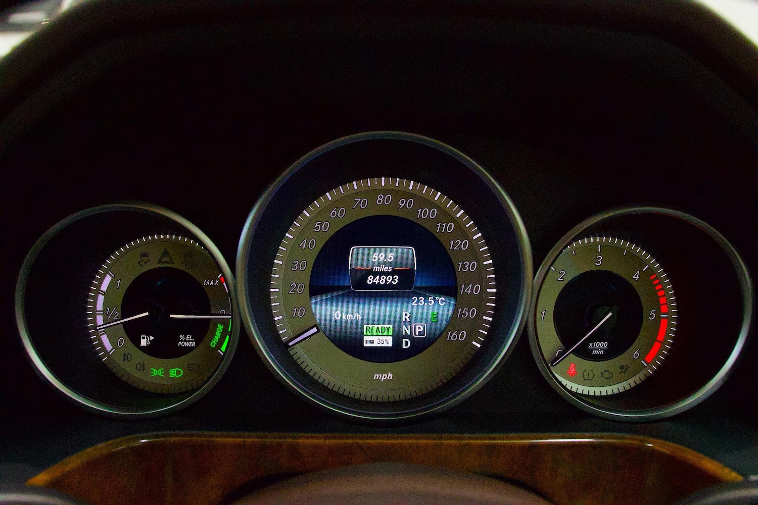 Used Mercedes-Benz E Class 2013 for sale - 76247270: Photo 19