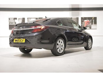 Used Vauxhall Insignia 2016 for sale - 76968405: Photo