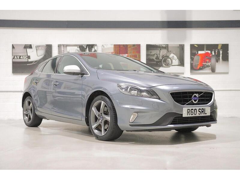 Used Volvo V40 2015 for sale - 76968411: Photo 1