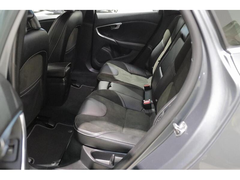 Used Volvo V40 2015 for sale - 76968411: Photo 12