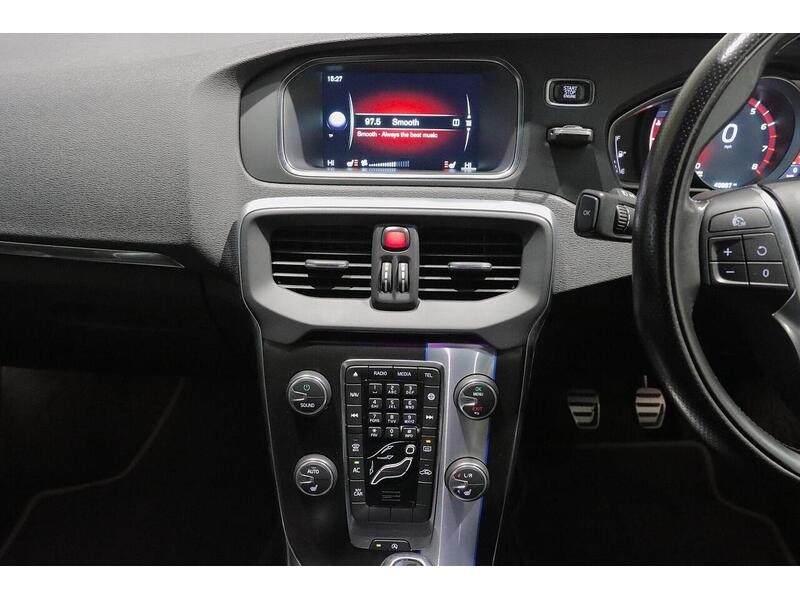 Used Volvo V40 2015 for sale - 76968411: Photo 20