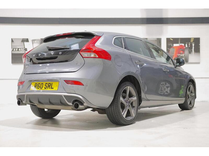Used Volvo V40 2015 for sale - 76968411: Photo 3