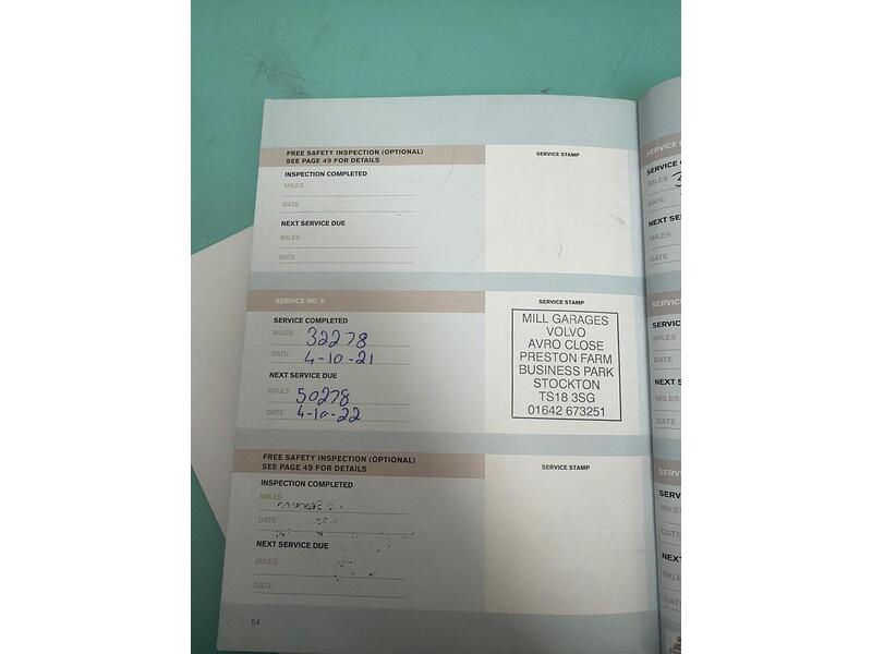 Used Volvo V40 2015 for sale - 76968411: Photo 34