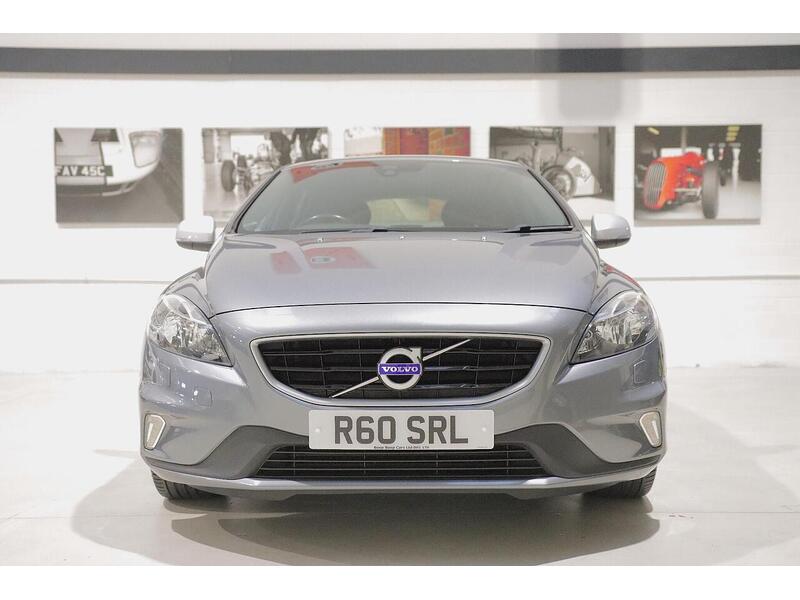 Used Volvo V40 2015 for sale - 76968411: Photo 8