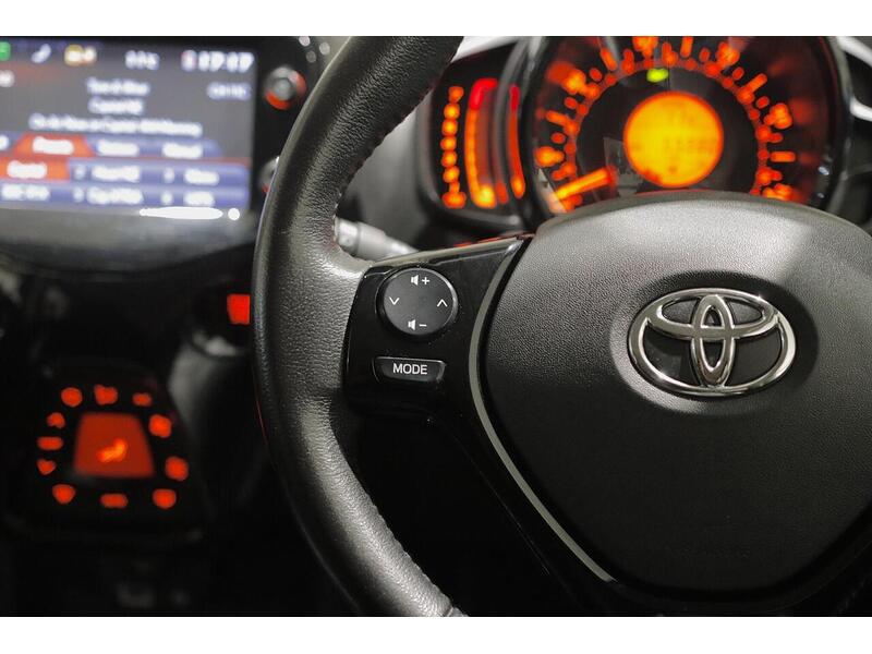 Used Toyota AYGO 2017 for sale - 76968413: Photo 16
