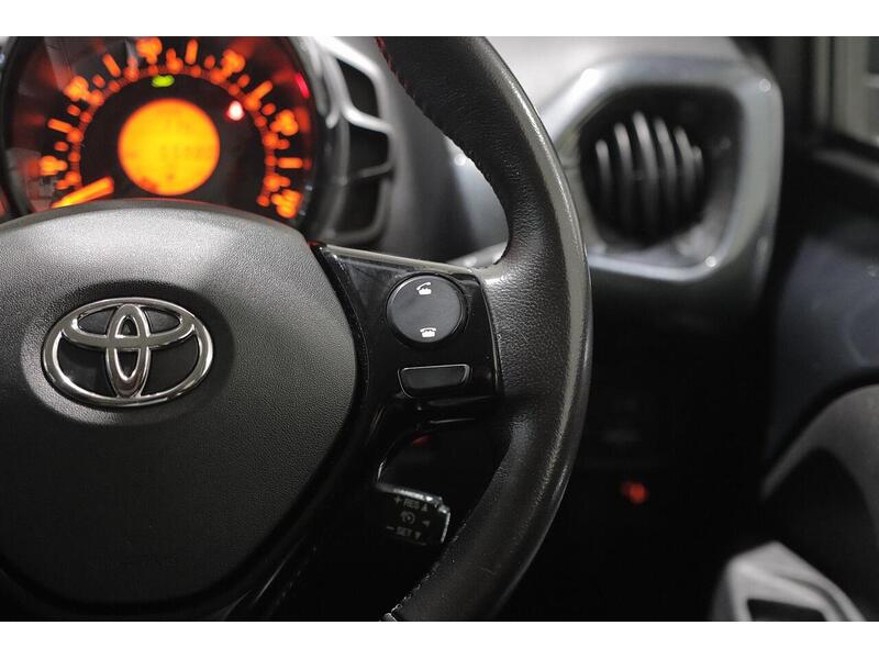 Used Toyota AYGO 2017 for sale - 76968413: Photo 17