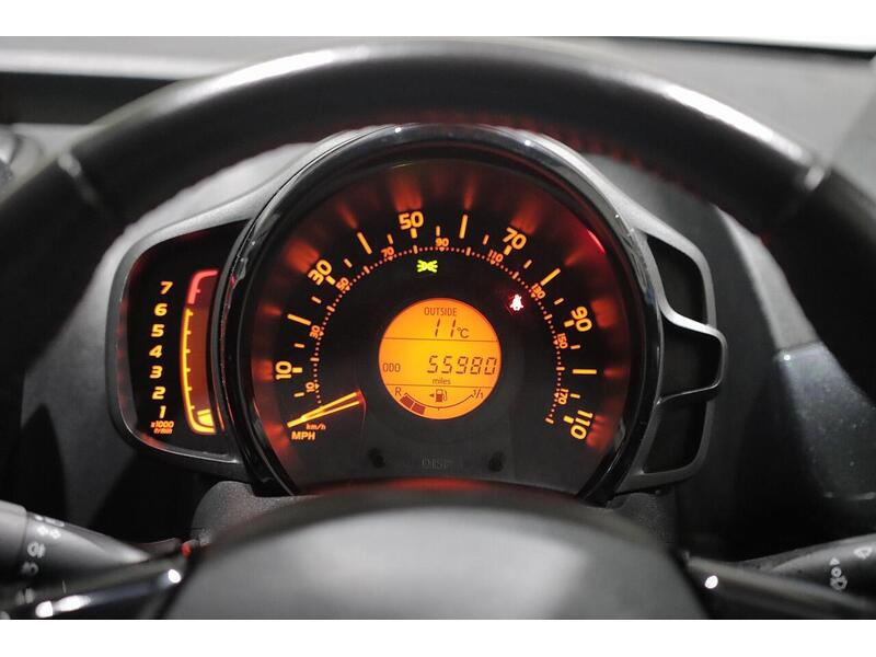 Used Toyota AYGO 2017 for sale - 76968413: Photo 18