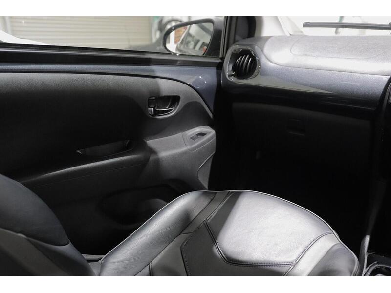 Used Toyota AYGO 2017 for sale - 76968413: Photo 22