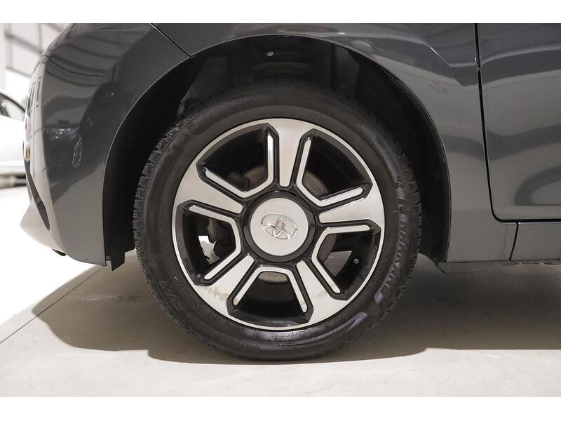 Used Toyota AYGO 2017 for sale - 76968413: Photo 26