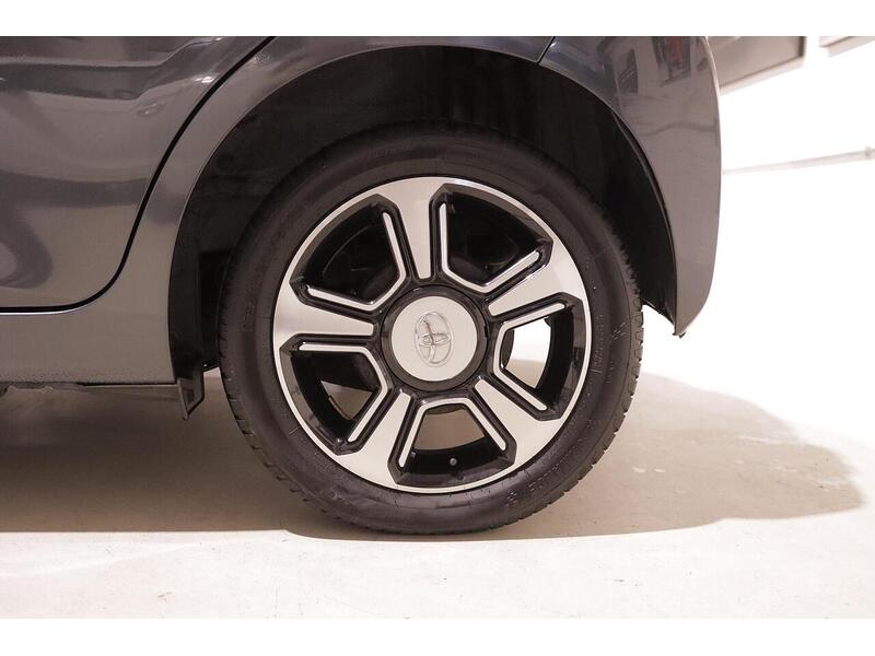 Used Toyota AYGO 2017 for sale - 76968413: Photo 27