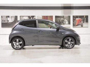 Used Toyota AYGO 2017 for sale - 76968413: Photo