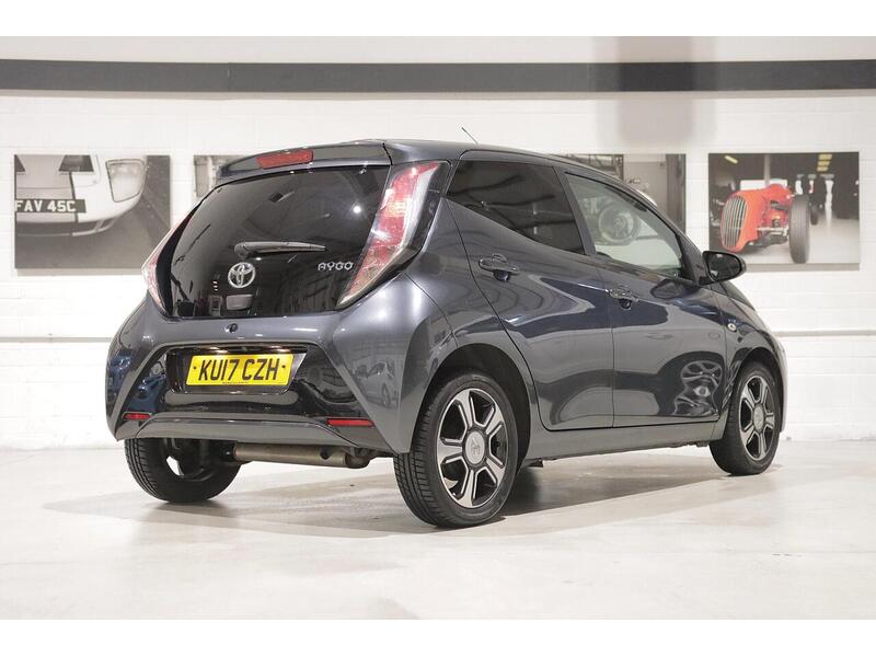 Used Toyota AYGO 2017 for sale - 76968413: Photo 3