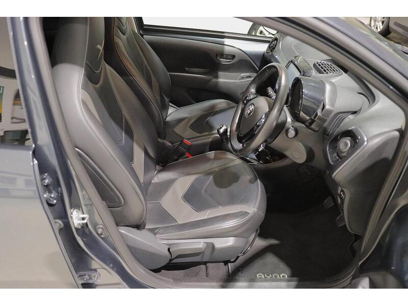 Used Toyota AYGO 2017 for sale - 76968413: Photo 9