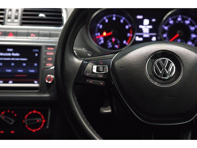 Used Volkswagen Polo 2016 for sale - 76968415: Photo 19