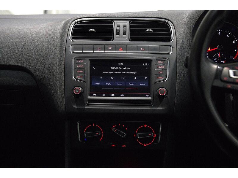 Used Volkswagen Polo 2016 for sale - 76968415: Photo 21