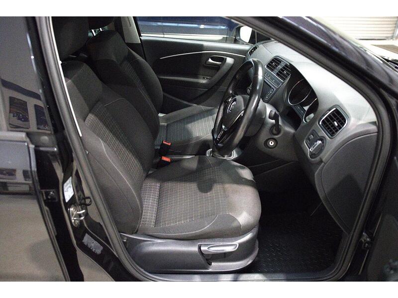 Used Volkswagen Polo 2016 for sale - 76968415: Photo 9