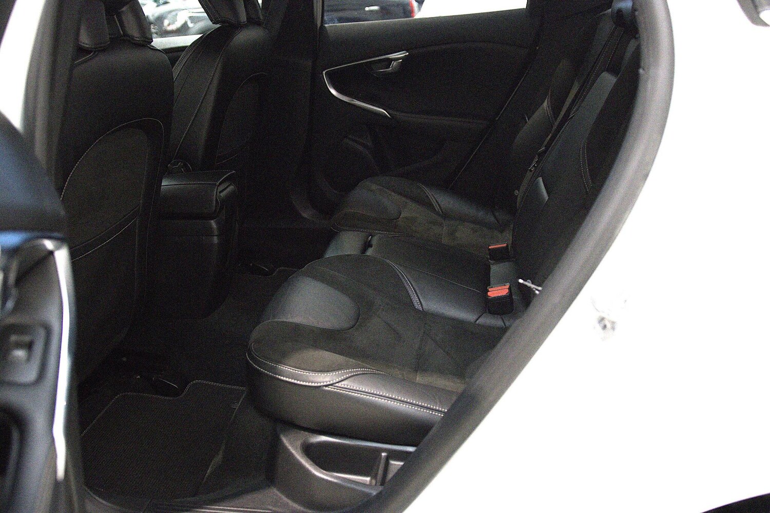 Used Volvo V40 2017 for sale - 76214012: Photo 12