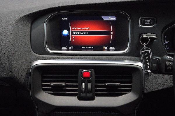 Used Volvo V40 2017 for sale - 76214012: Photo 20