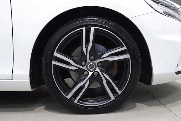 Used Volvo V40 2017 for sale - 76214012: Photo 29
