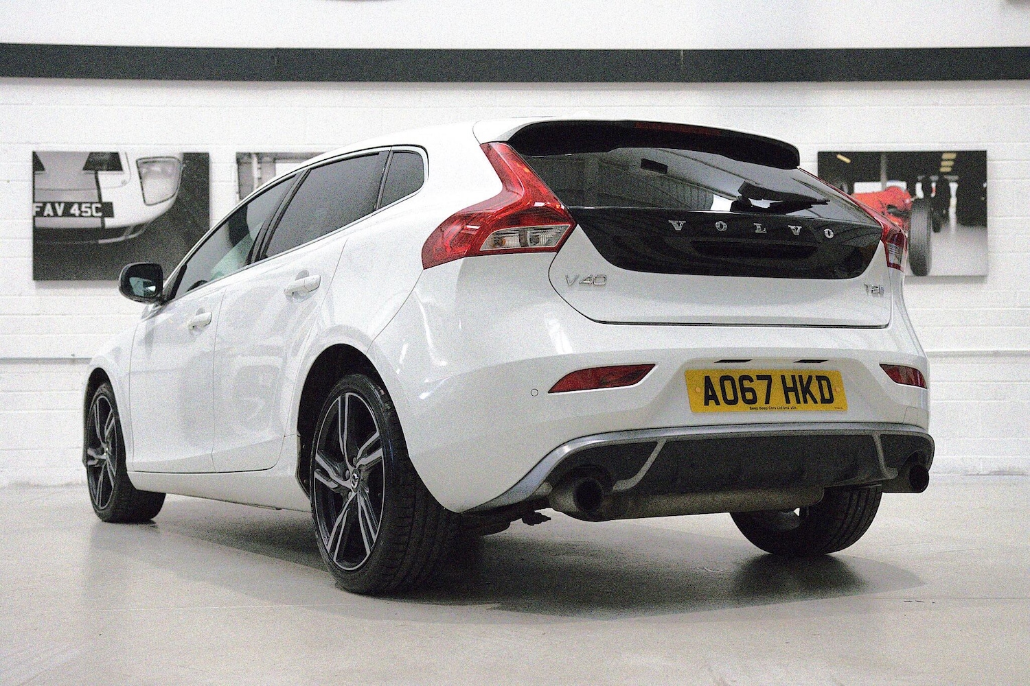 Used Volvo V40 2017 for sale - 76214012: Photo 5