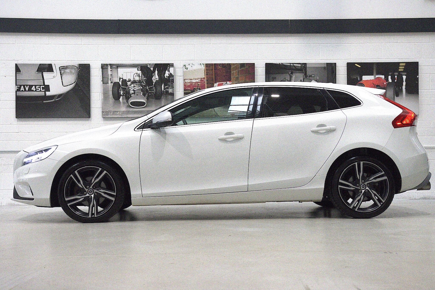 Used Volvo V40 2017 for sale - 76214012: Photo 6