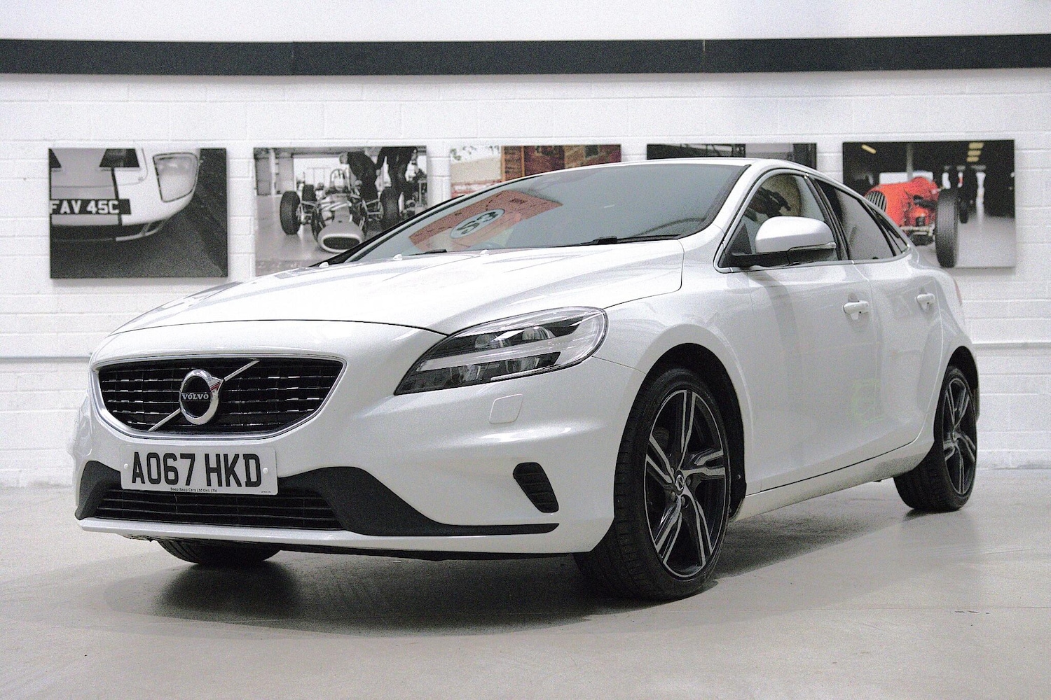 Used Volvo V40 2017 for sale - 76214012: Photo 7