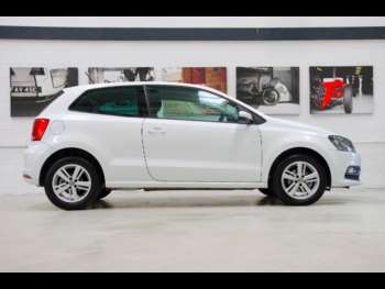 Used Volkswagen Polo 2016 for sale - 74989256: Photo