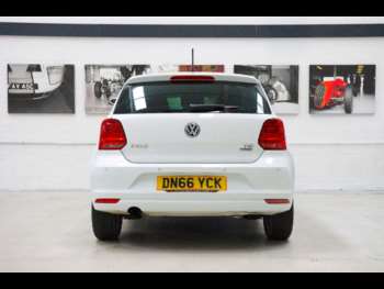 Used Volkswagen Polo 2016 for sale - 74989256: Photo