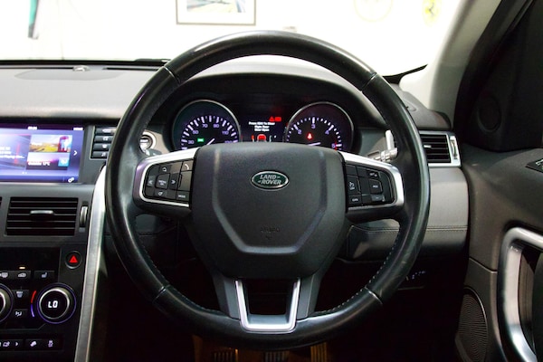 Used Land Rover Discovery Sport 2016 for sale - 76247268: Photo 16