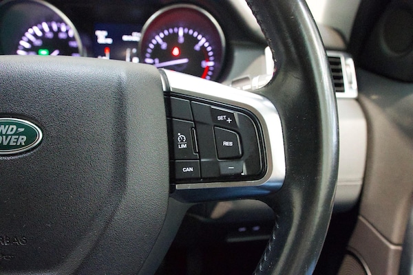 Used Land Rover Discovery Sport 2016 for sale - 76247268: Photo 17