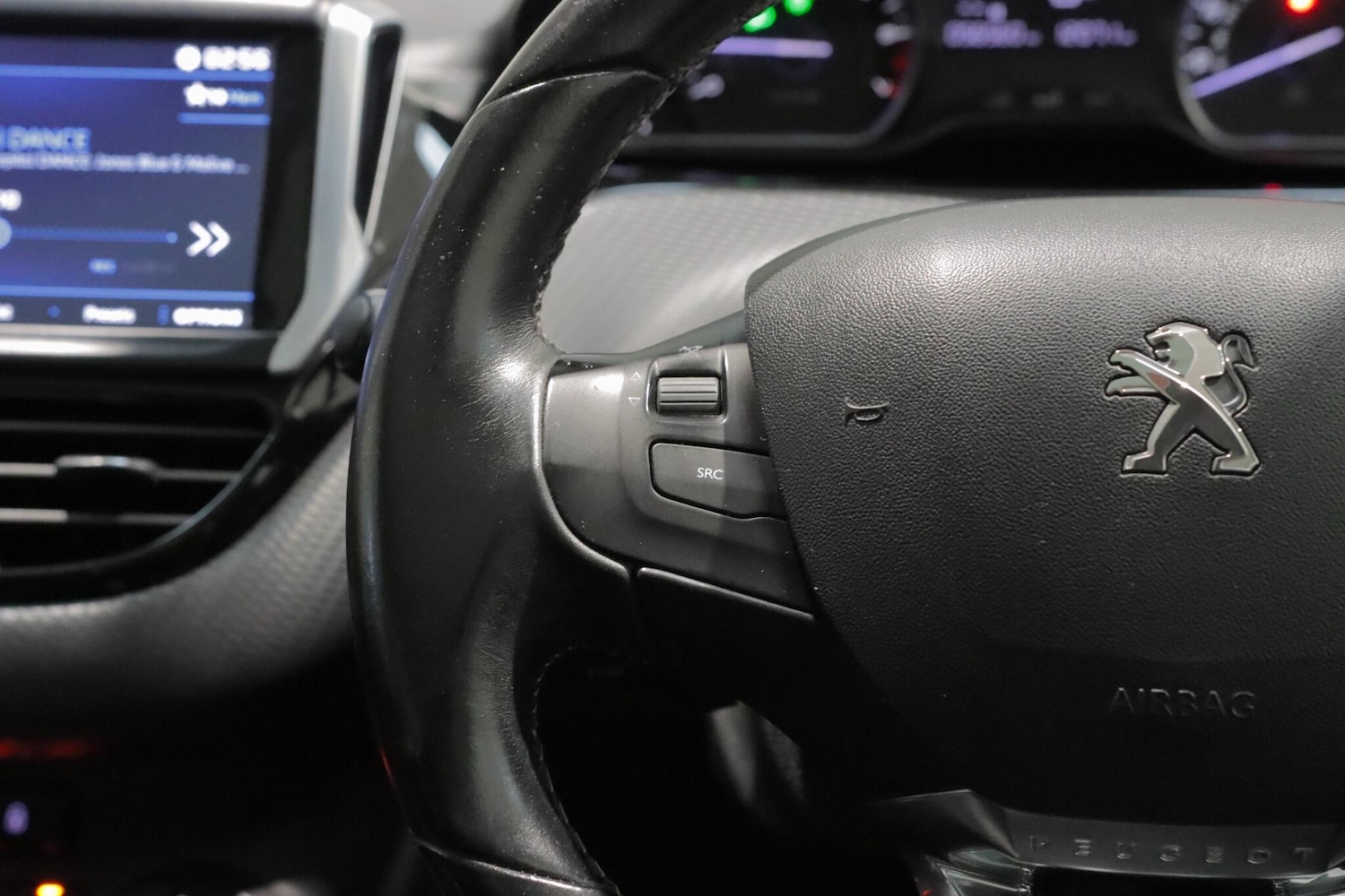 Used Peugeot 208 2018 for sale - 76549323: Photo 18