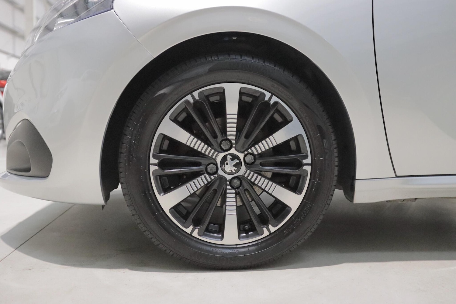 Used Peugeot 208 2018 for sale - 76549323: Photo 28