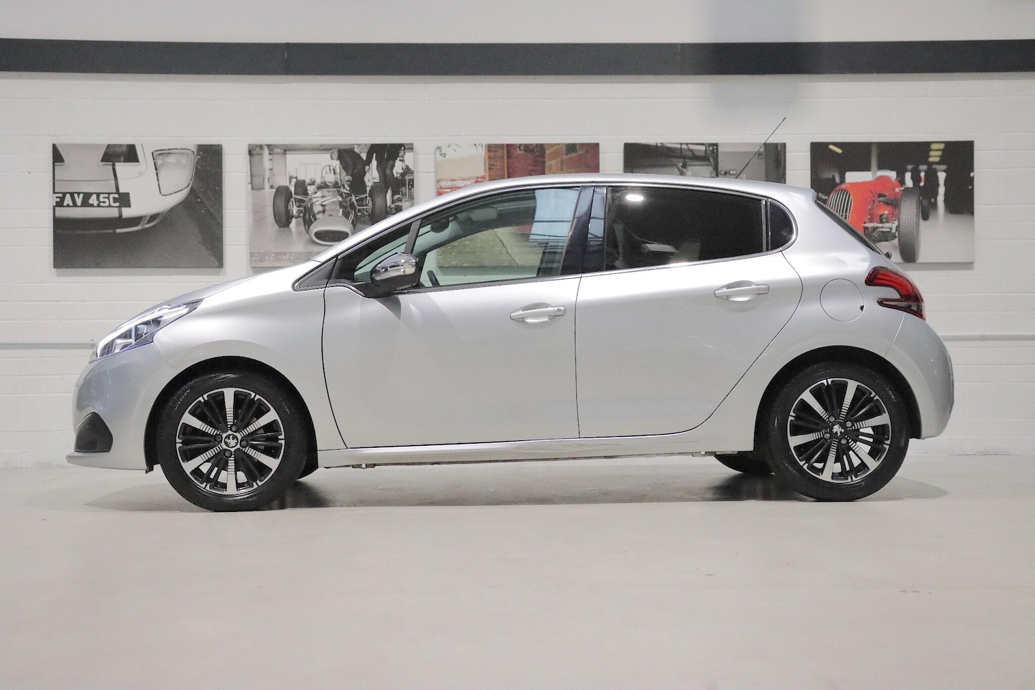 Used Peugeot 208 2018 for sale - 76549323: Photo 6
