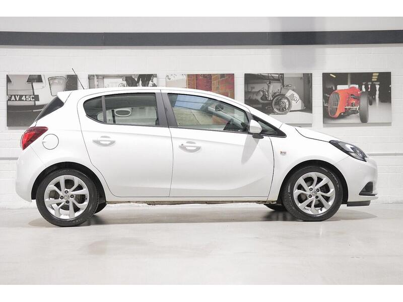 Used Vauxhall Corsa 2017 for sale - 76968421: Photo 2