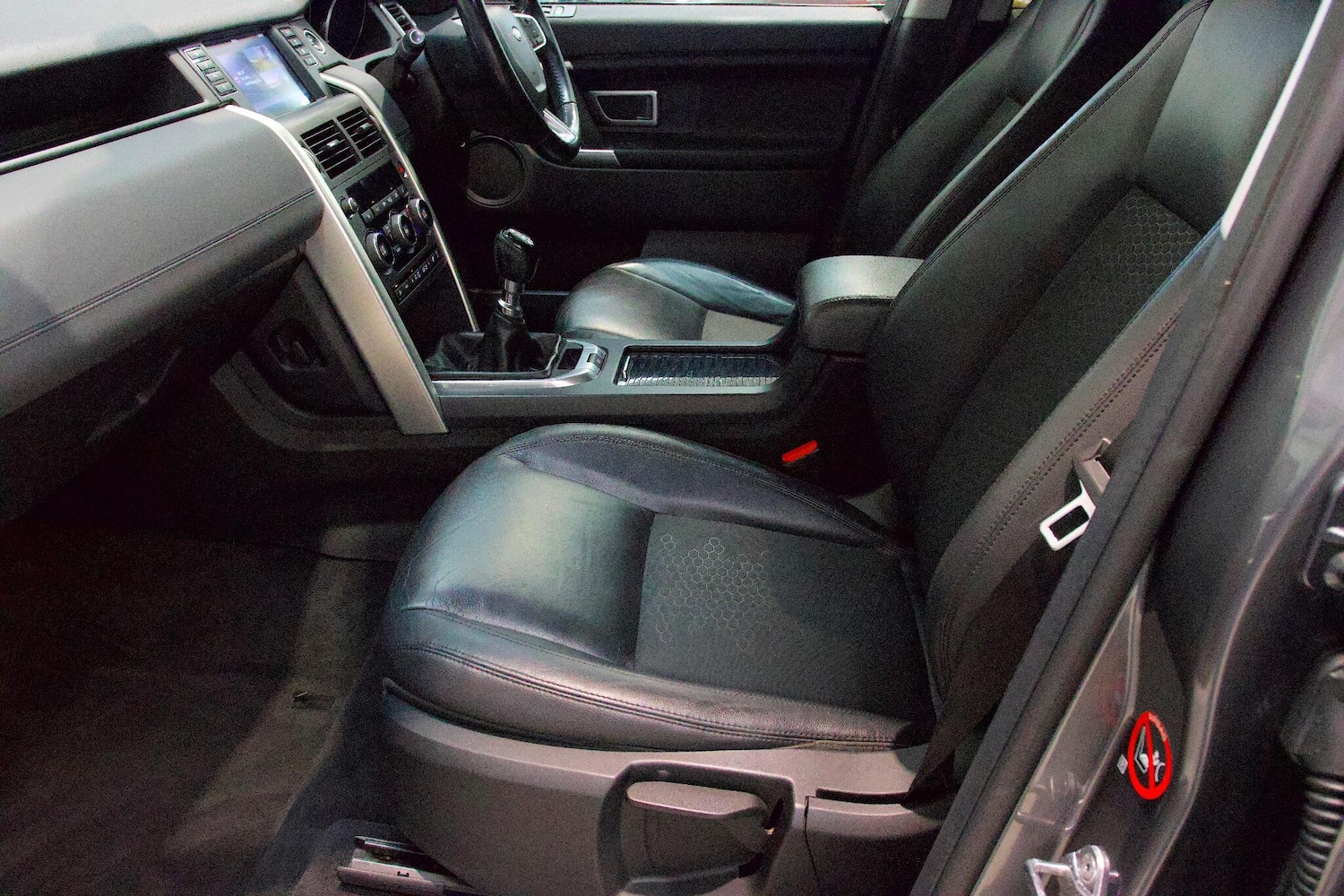 Used Land Rover Discovery Sport 2016 for sale - 76771912: Photo 11